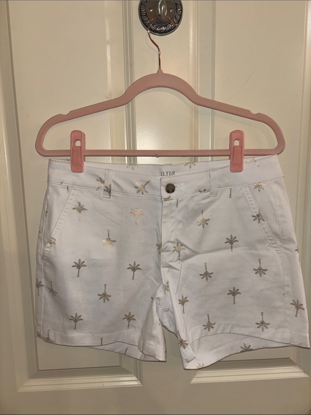 a.n.a White Shorts with Metallic Palm Embroidery